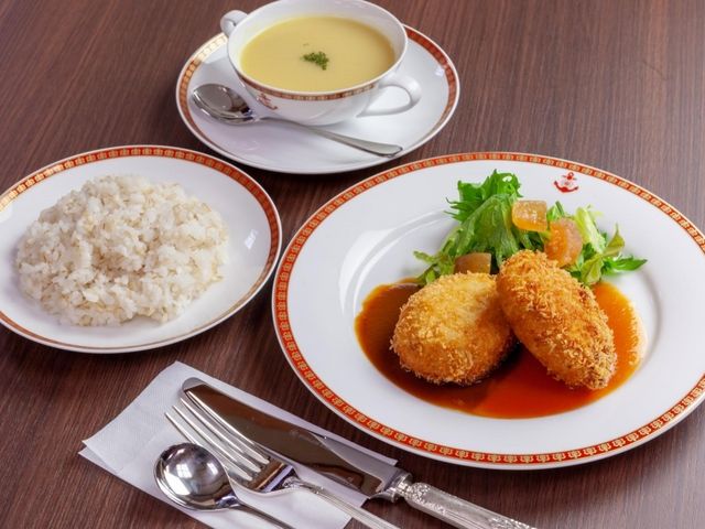 松栄館(ホテルアマービレ舞鶴)