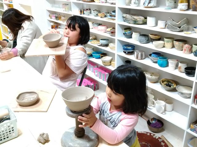 3才〜のお子様でも体験できます。_陶芸★ガラス★花キャンドル教室ちよ野 鈴鹿店
