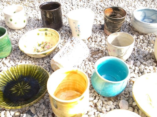 1日体験で作れる作品達です。ホントは何日も掛けて作ってほしいのですが・・_陶芸★ガラス★花キャンドル教室ちよ野 鈴鹿店