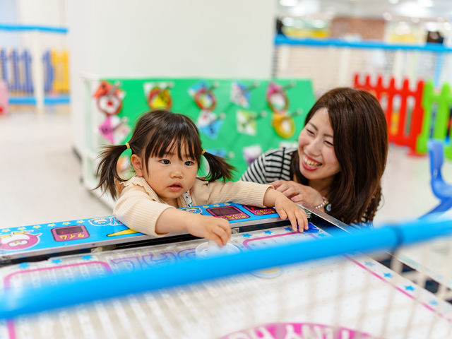 幼児、小学生のお子様もパパもママも家族みんなで楽しいキッズパークです。_キッズランドUS 大阪今福店