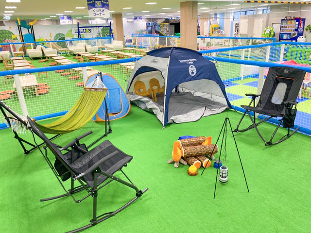 親子で夢中になるユニークでスペシャルな室内遊園地キッズランドUSは、家族で楽しく遊び、くつろぎ、そしてかけがえのない家族の思い出を残せる室内遊び場です。_キッズランドUS 福岡アイランドアイ店