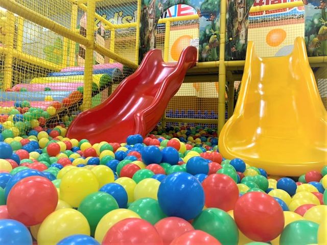 近くの室内遊び場!だから暑い日も寒い日も雨の日も天気を気にせずゆっくり遊べる全天候型屋内遊園地。_キッズユーエスランド 大阪泉佐野店