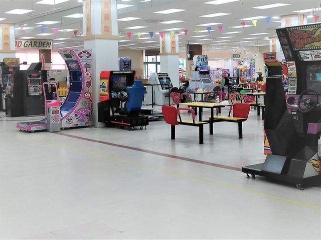 近くの室内遊び場!だから暑い日も寒い日も雨の日も天気を気にせずゆっくり遊べる全天候型屋内遊園地。_キッズユーエスランド 三重員弁店