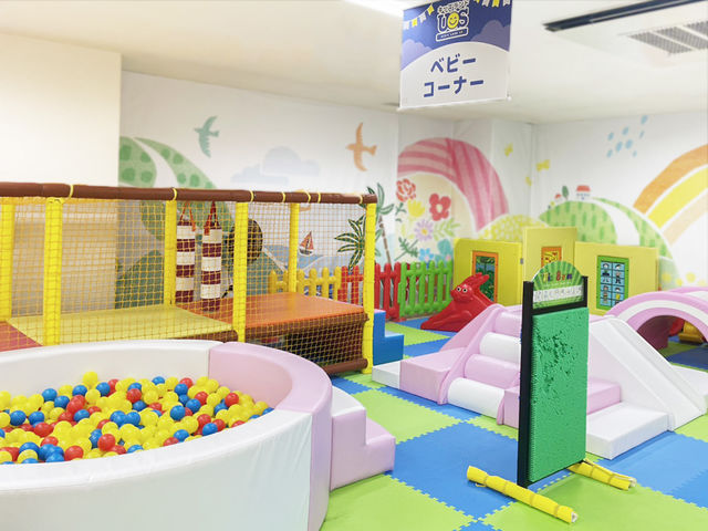 近くの室内遊び場!だから暑い日も寒い日も雨の日も天気を気にせずゆっくり遊べる全天候型屋内遊園地。_キッズランド US 神戸甲南山手店