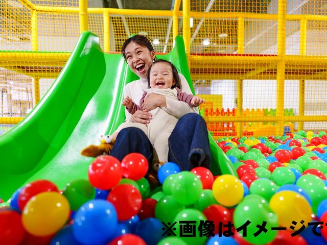 キッズユーエスランドのスーパージャングルジムや滑り台やボールプール、フワフワなエア遊具等々、室内アスレチックでとっても楽しい!_キッズユーエスランド 滋賀近江八幡店