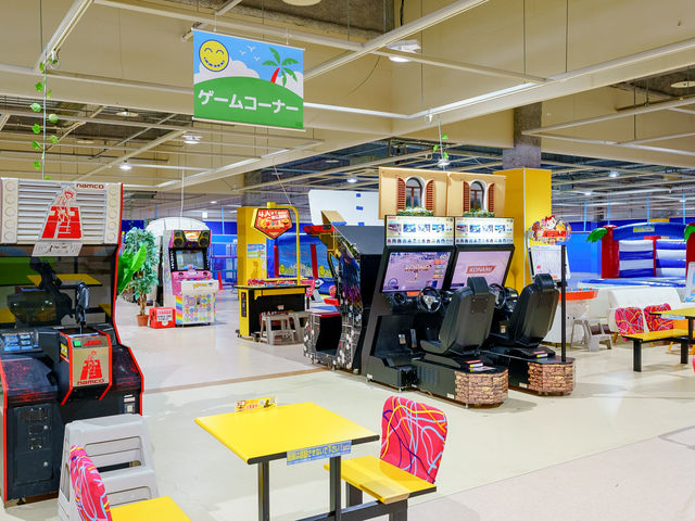 近くの室内遊び場!だから暑い日も寒い日も雨の日も天気を気にせずゆっくり遊べる全天候型屋内遊園地。_キッズランドUS 広島ベイサイドフォート店