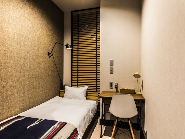H HOTEL