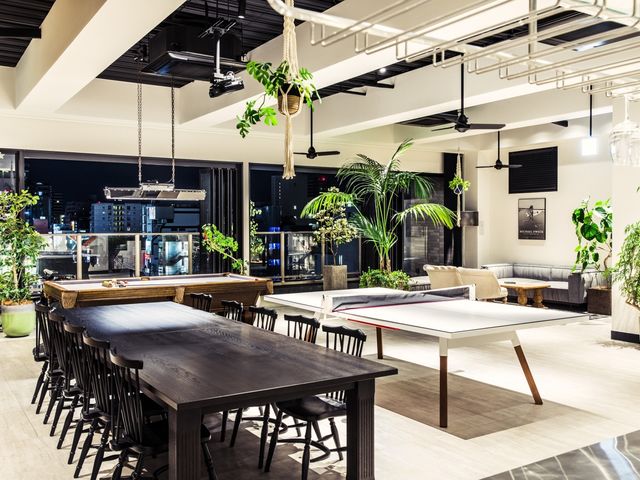 H HOTEL