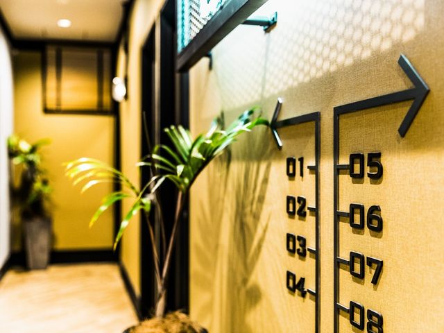 H HOTEL