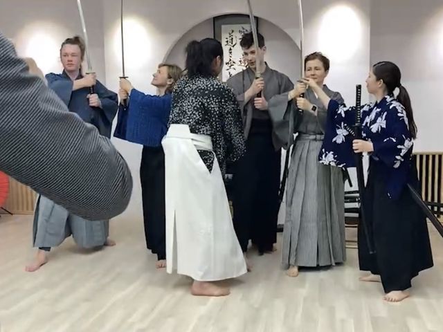 撮影ポーズ指導_巣鴨サムライ体験 A&Cスタジオことのは