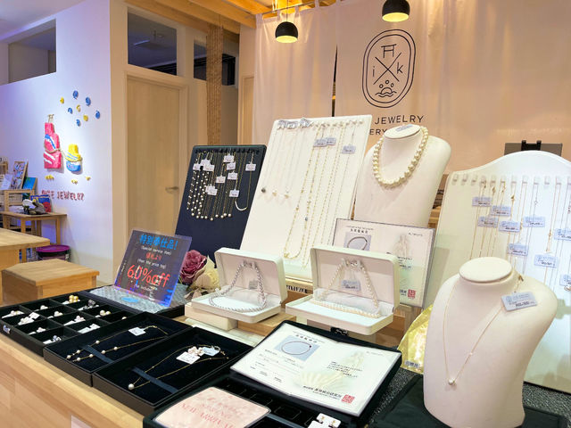 パールジュエリーを販売しています。_OISE JEWELRY gallery&cafe
