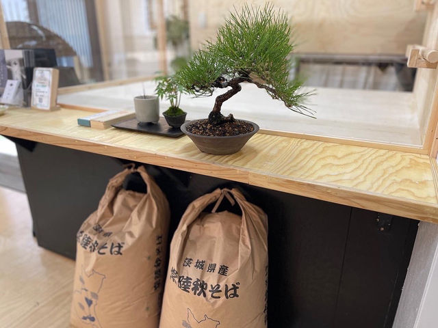 国産の蕎麦の実(玄蕎麦)
_志づ屋蕎麦製粉 そば打ち体験