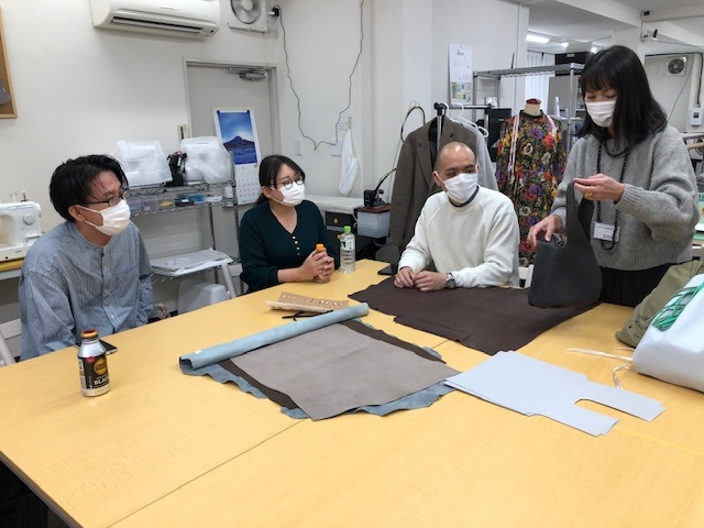 繊維街ツアー。日暮里繊維街の「フジカケ工房」で革製品を作ります♪_ちょこたび 日暮里