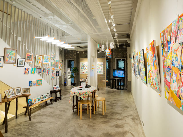 shop&gallery SOMETHING