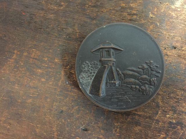 手彫りの兼六園、琴柱灯籠。_金属彫刻所 morinoko