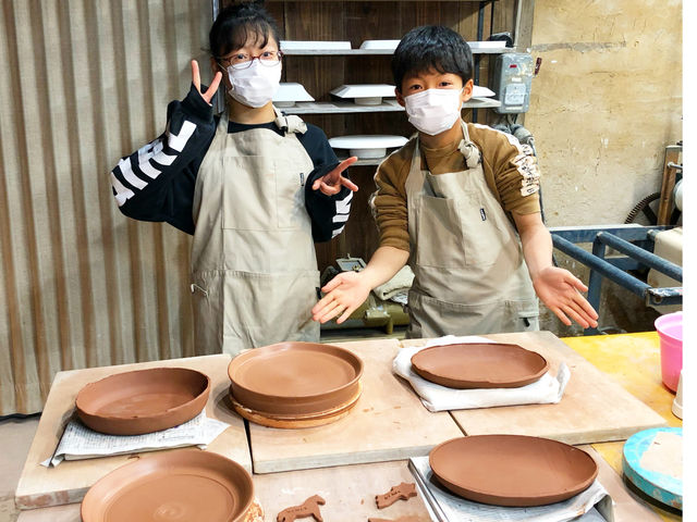 電動ロクロとタタラでカレー皿_ろば工房