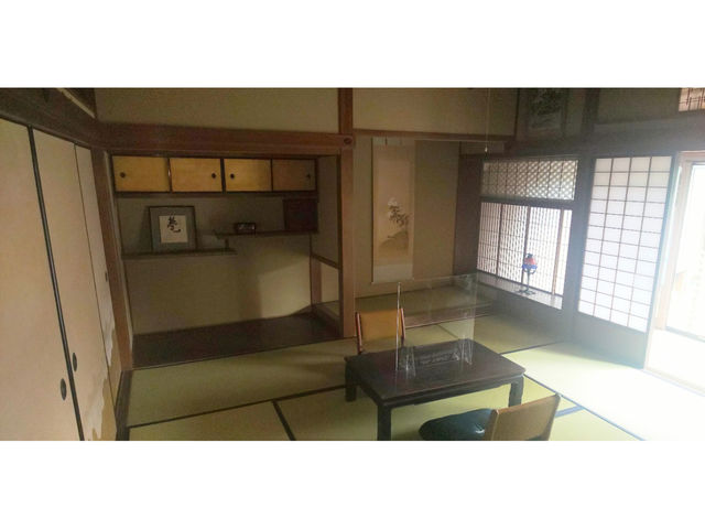 和室でゆっくり過ごすのも◎_古民家やまおか