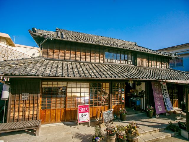 石神さん参道にある土産物店 海女の家五左屋 商品セレクトのセンスがいい_電動キックボードレンタル0032Ride(オウサツライド)