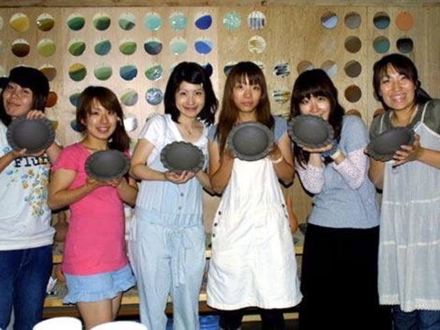 陶芸体験の様子_花泥房