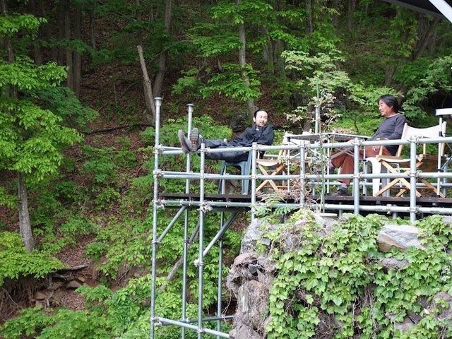 オープンテラスで森林浴_花泥房