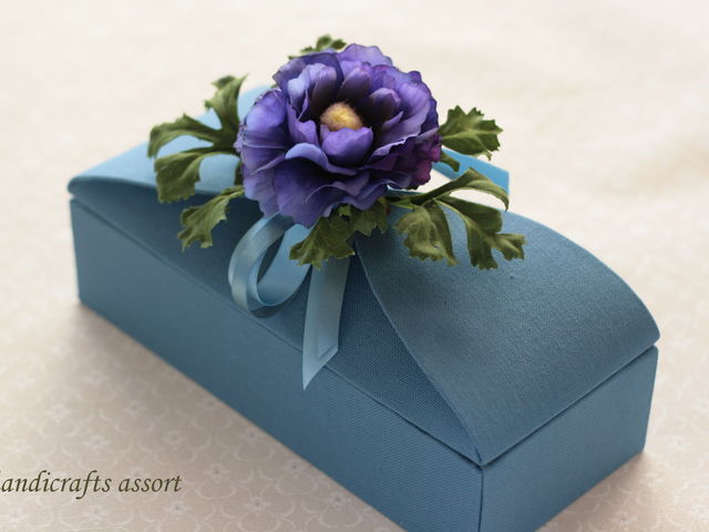 参考作品*小物入れ(デザイン:アトリエカルトナージュ ビジャー香代子先生)_handicrafts assort