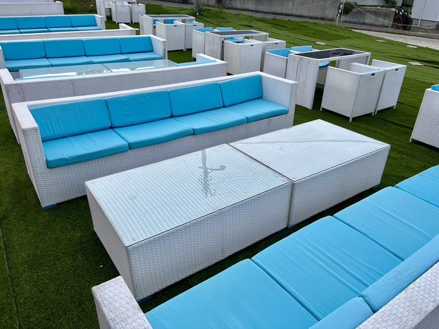 海辺のソファーで 内海海岸夢広場BBQ TERRACE