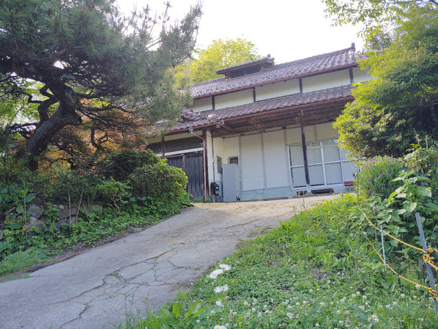 仙台市坪沼に佇む築100年以上の古民家
大自然を満喫しなががらのんびりと過ごせる_古民家キッチンMANI