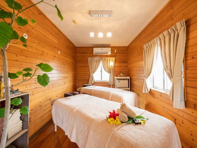 お一人様から、カップル、ご夫婦同時施術が可能。_宮古島リラクゼーションサロンGRANDSEA