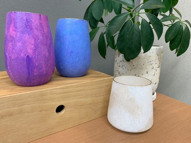 グラスペインティングの体験も実施しています_artshop The Gift