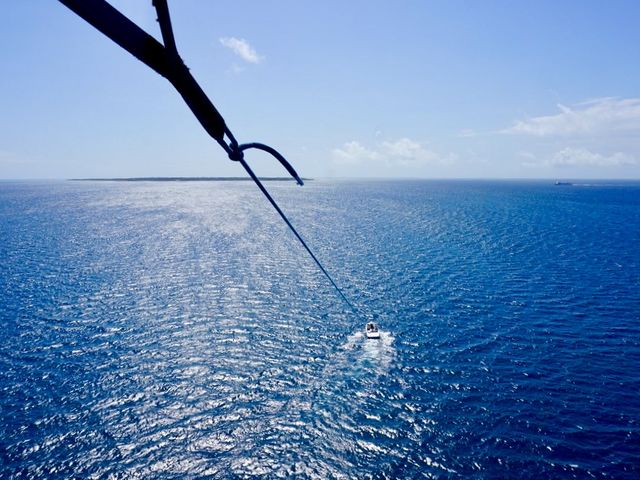 久高島VIVAパラセーリング