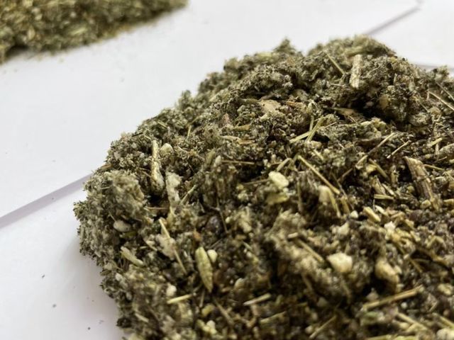 よもぎに国産草をブレンド。草によって香りも体感も異なります。_Mama'sBody白金高輪店