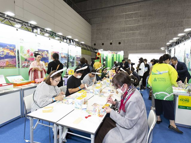 絵付け体験(2023年時)_ツーリズムEXPOジャパン