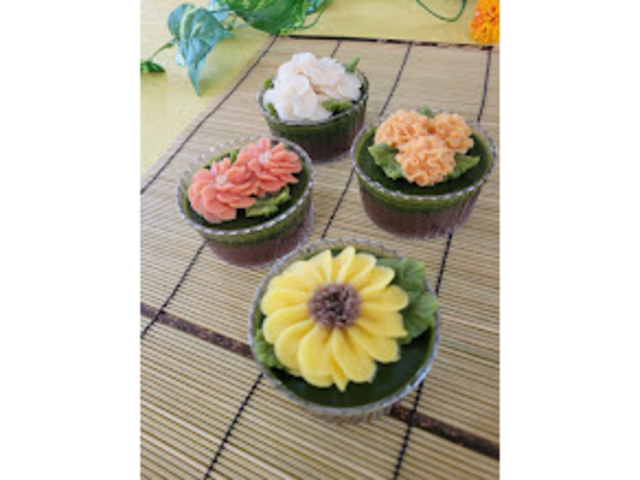 季節のお花絞りレッスン・夏_あんこのお花のお菓子教室 花散里