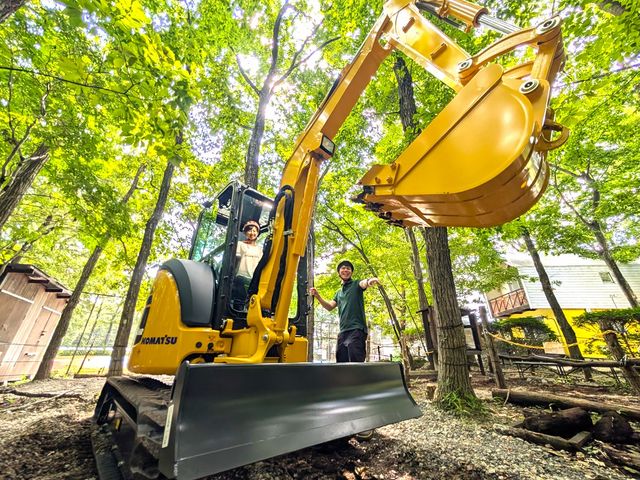 10歳から乗れる本格マシン!
工事車両と同一型なので大人にも大人気♪_パワーショベルパーク