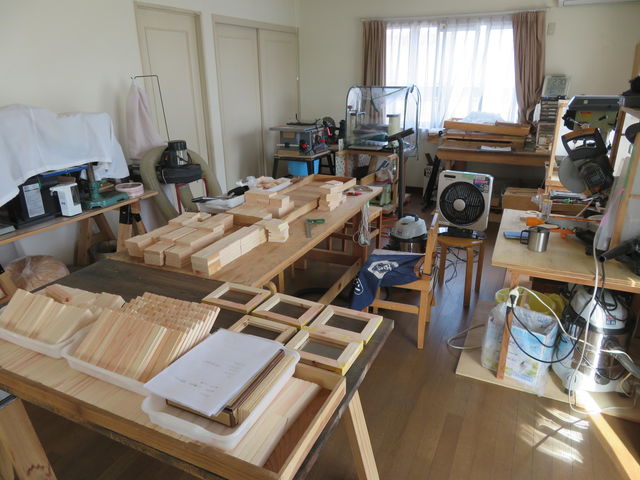 作業室の作業風景_手づくり木工房『春と木の風』