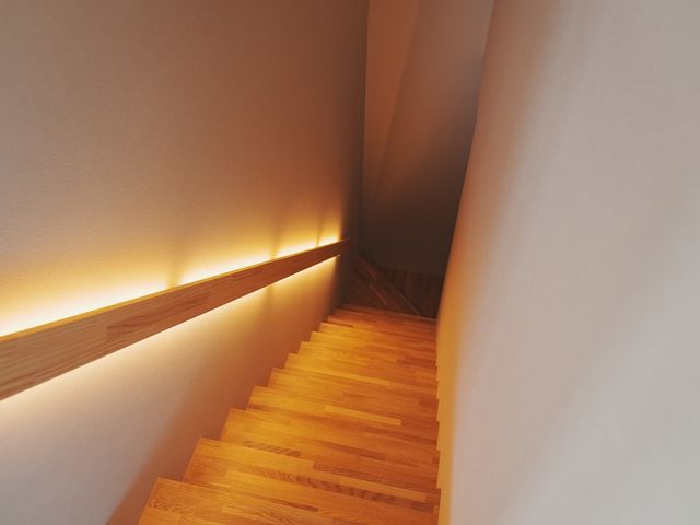 KOBUSTAY