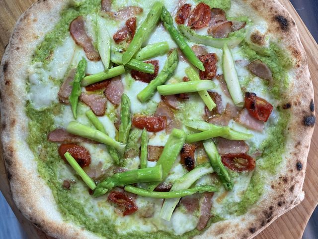 アスパラピッツア_ふなごえPizza農園