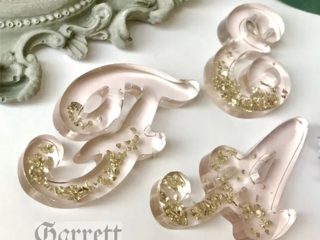 エポキシレジンで作るアルファベットキーホルダー_Garrett