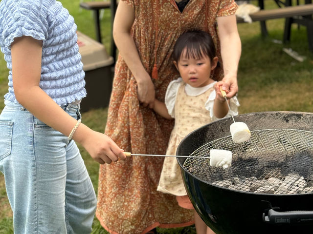 子供に人気の大きなマシュマロ_バーベキューガーデン清里