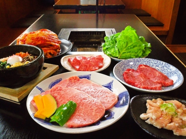 炭火焼肉 仙龍の写真1