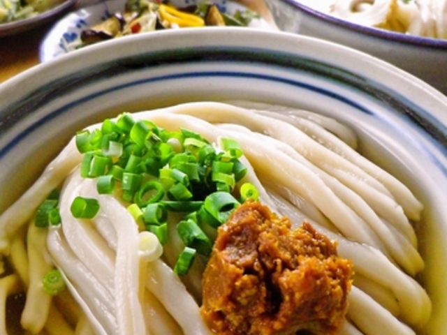 うどんキッチン&カフェ 絹延橋うどん研究所の写真1