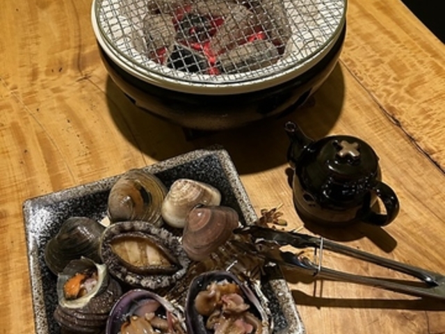 地酒と貝料理 海鮮浜焼き 浜やの写真1