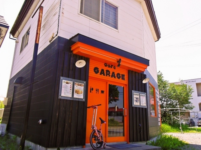 カフェレストラン GARAGEの写真1