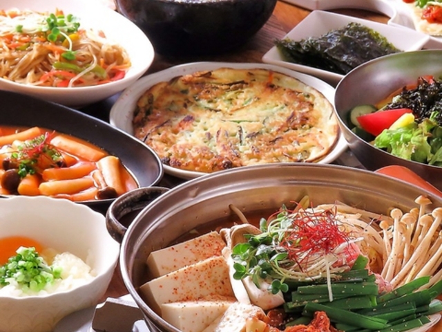 すもも 豊橋駅前店の写真1