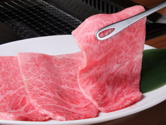 焼肉処どん 本店の写真1