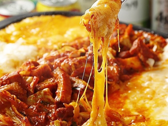 チーズタッカルビ&韓国家庭料理 土房 神田の写真1