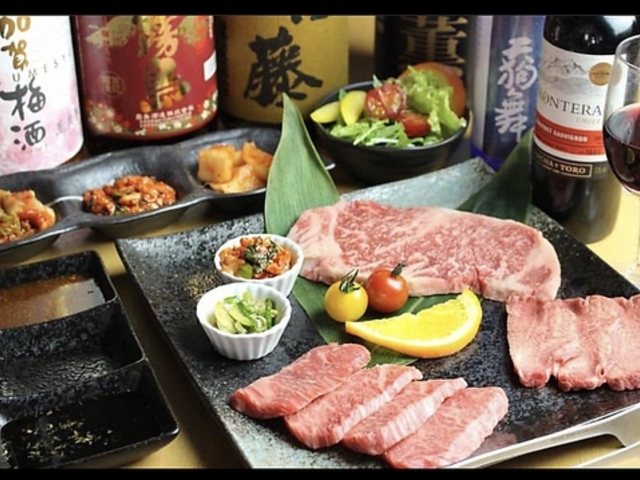 厳選焼肉&銘酒dining あかりの写真1