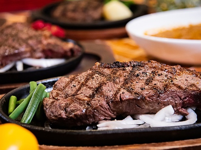 ステーキマニア はません店の写真1