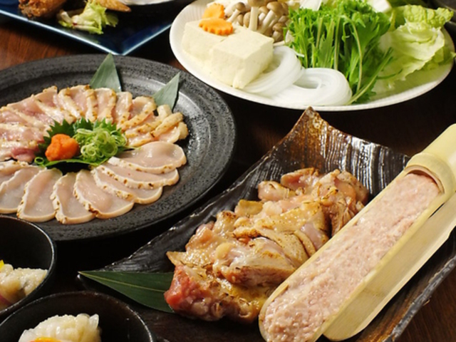 炉端焼きと朝引き鶏 小鉄 難波千日前店の写真1