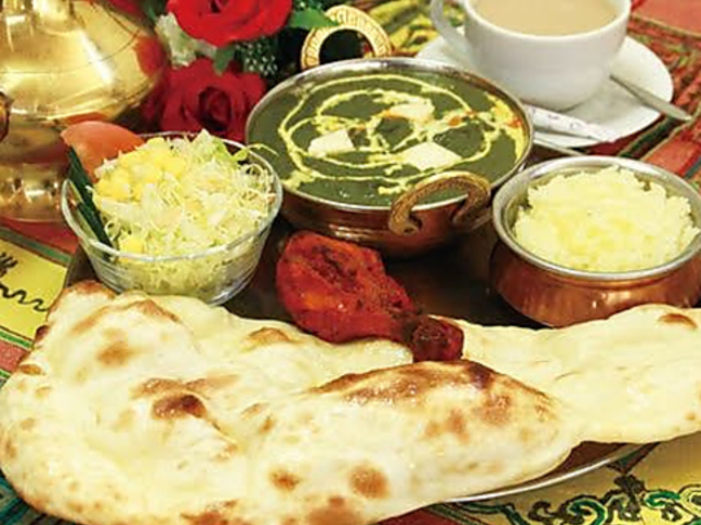 インドダイニングスクーン矢掛店の写真1